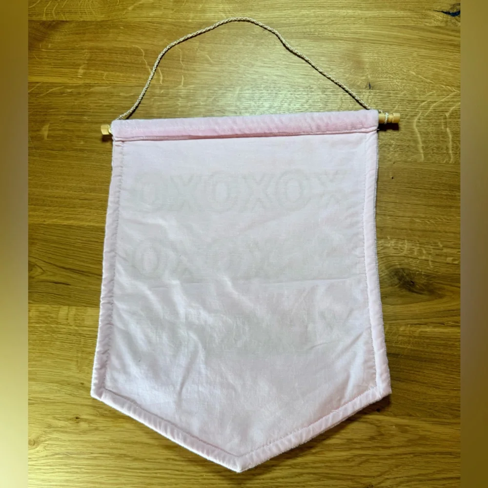 Target Pink and Gold Holiday Banner valentines